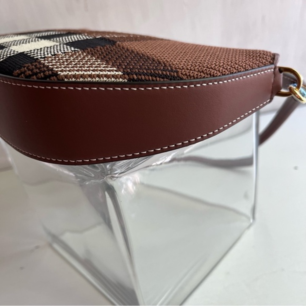 🔴SOLD🔴 BURBERRY Olympia Check Jacquard Pouch-Birch Brown - Picture 10 of 15